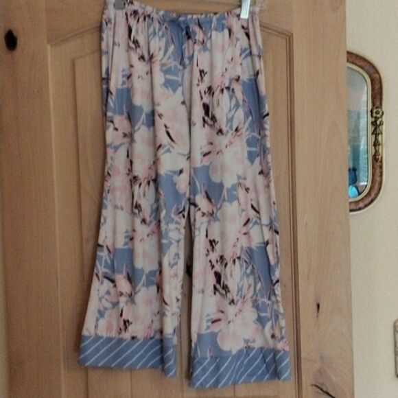 FN by Flora Nikrooz - Picture 6 of 11